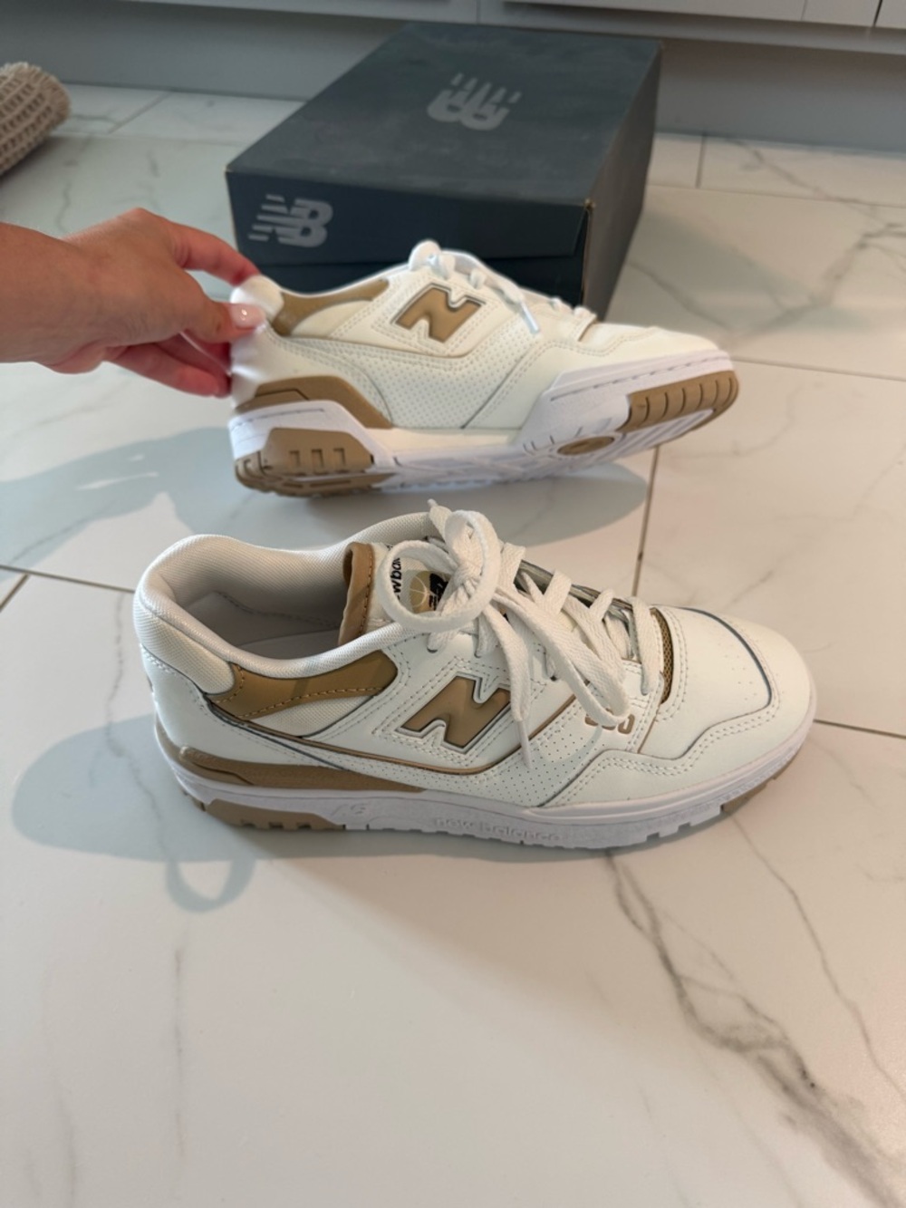 New Balance 550 Womens Sneakers View 3